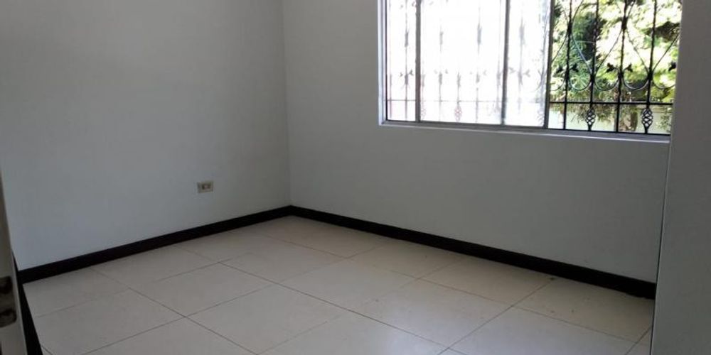 Casa de 3 alcobas en venta en Bosques Del Limonar, Cali, 159 m² · foto 11 de 15
