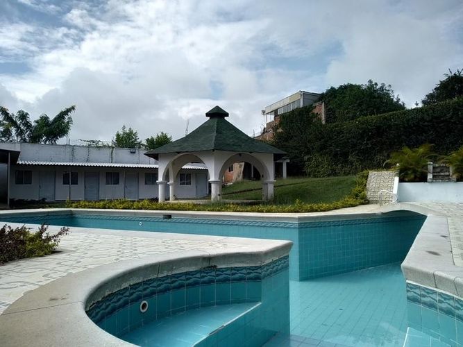 Casa de 10 alcobas en venta en Ciudad Jardin, Cali, 600 m² · foto 7 de 24
