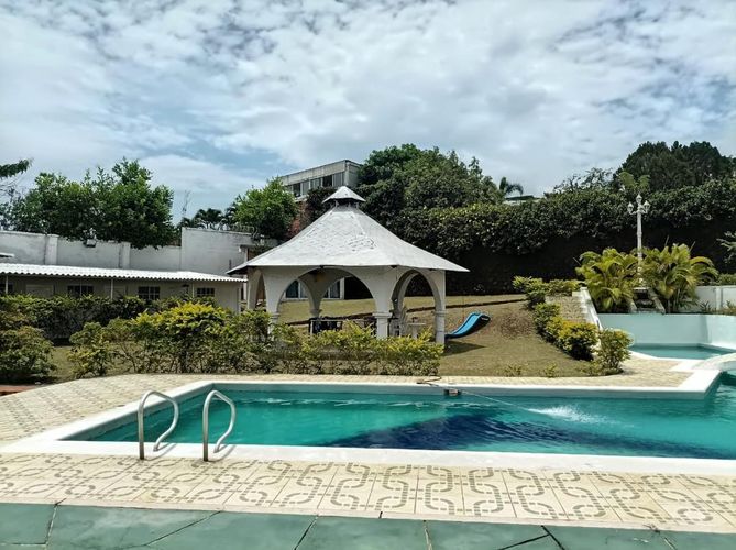 Casa de 10 alcobas en venta en Ciudad Jardin, Cali, 600 m² · foto 9 de 24