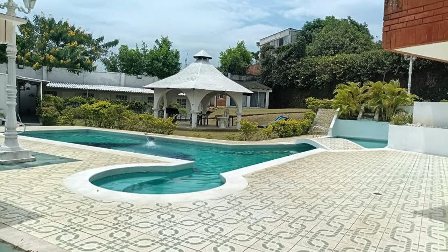 Casa de 10 alcobas en venta en Ciudad Jardin, Cali, 600 m² · foto 20 de 24