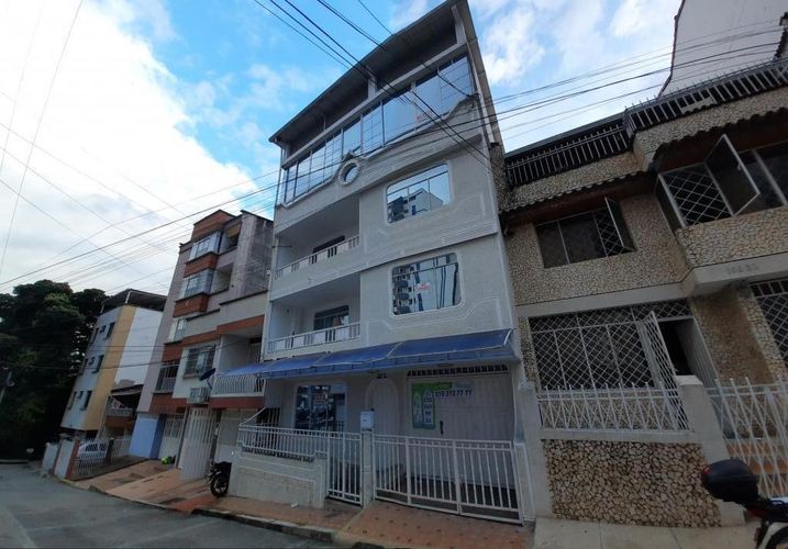Casa de 4 alcobas en venta en Asturias, Bucaramanga, 99 m² · foto 2 de 24