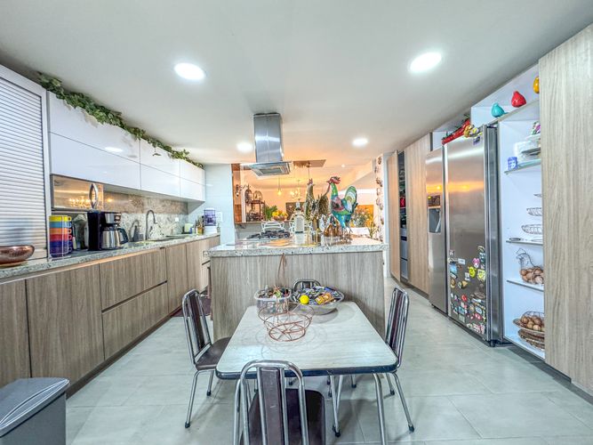 Apartamento de 4 alcobas en venta en Sotomayor, Bucaramanga, 175 m² · foto 3 de 20