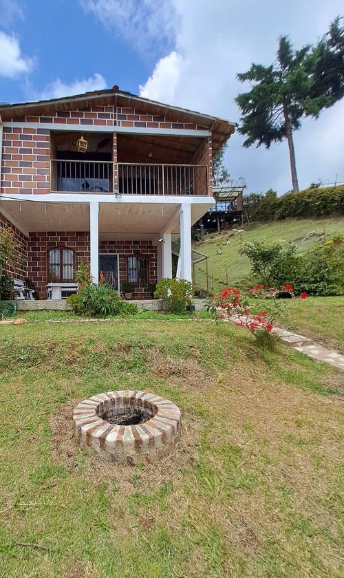 Casa Campestre en Arriendo en Hato viejo, Bello