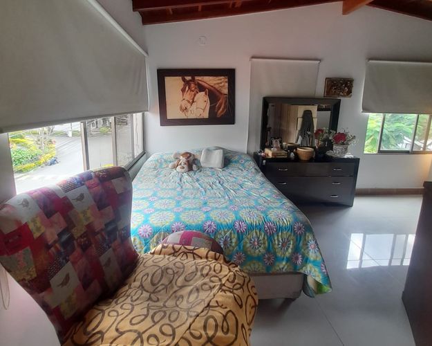 Casa de 3 alcobas en venta en Urbanizacion Milan Condominio Iv, Envigado, 110 m² · foto 7 de 9