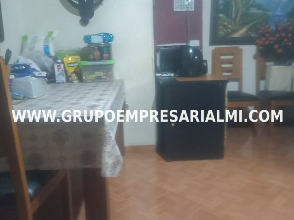 Apartaestudio for sale in El salvador, Medellín 2