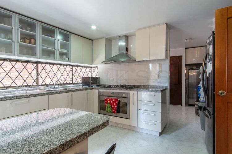 Apartamento en venta en Bosque De Pinos, Bogotá · foto 5 de 17