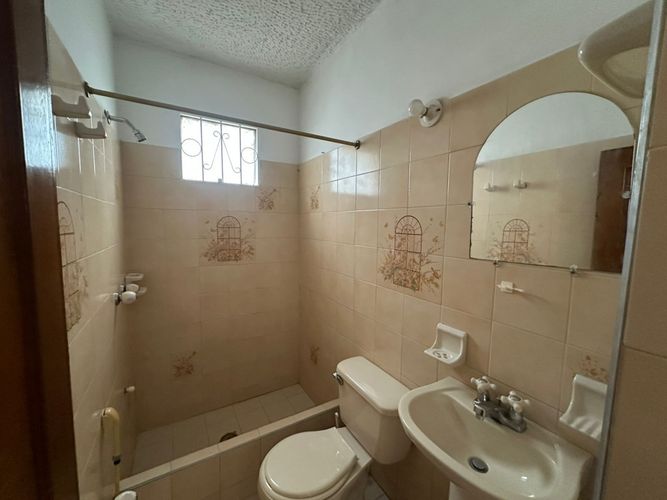 Casa de 5 alcobas en venta en Alvarez Las Americas, Bucaramanga, 144 m² · foto 5 de 10