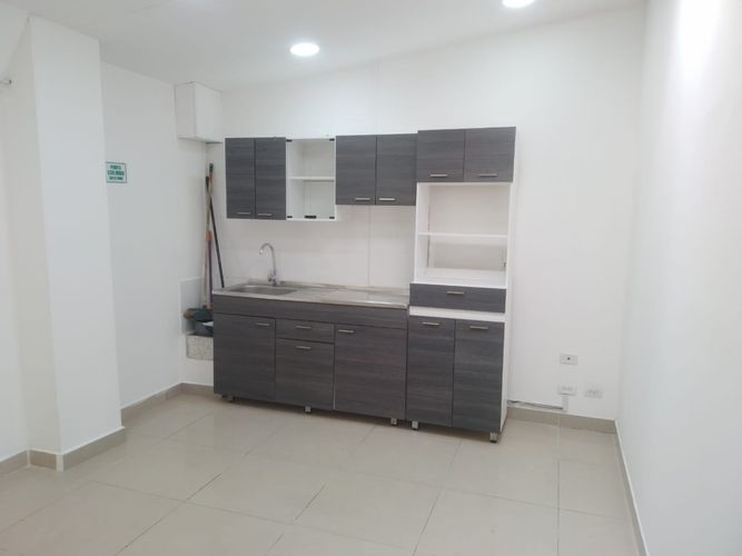 Oficina en arriendo en Belén Las Mercedes, Medellín, 137 m² · foto 5 de 11