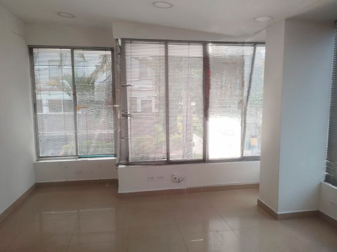 Oficina en arriendo en Belén Las Mercedes, Medellín, 137 m² · foto 7 de 11