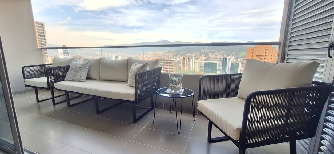 Apartamento de 3 alcobas en venta en El Poblado, Medellín, 134 m² · foto 3 de 16