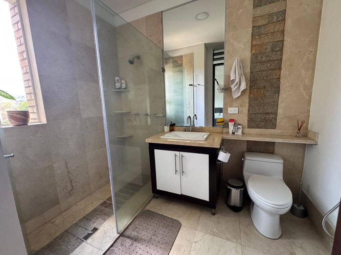 Apartamento de 4 alcobas en venta en Aguacatal, Cali, 320 m² · foto 10 de 18