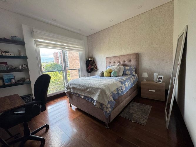 Apartamento de 4 alcobas en venta en Aguacatal, Cali, 320 m² · foto 12 de 18