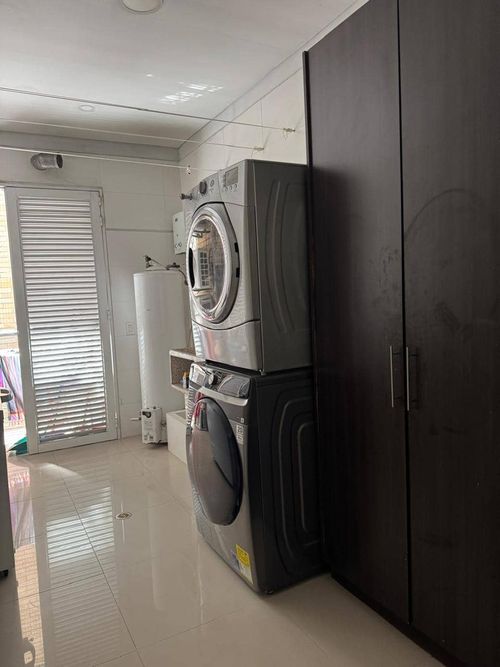Apartamento de 4 alcobas en venta en Aguacatal, Cali, 320 m² · foto 17 de 18