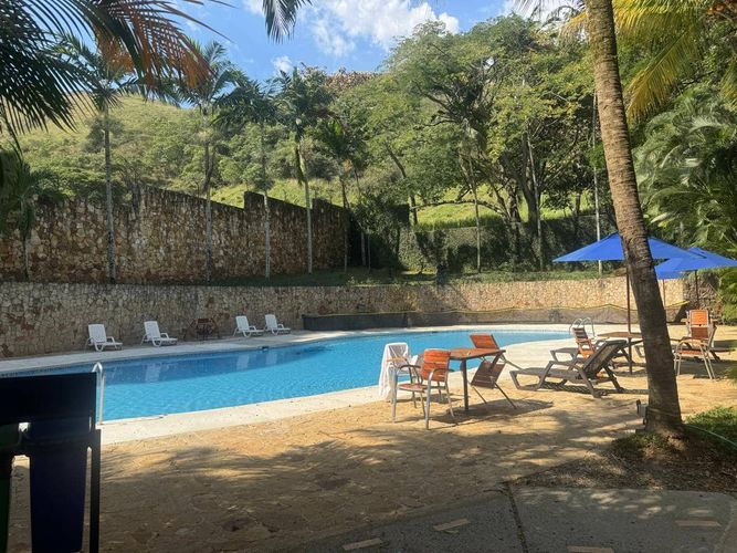 Apartamento de 4 alcobas en venta en Aguacatal, Cali, 320 m² · foto 18 de 18