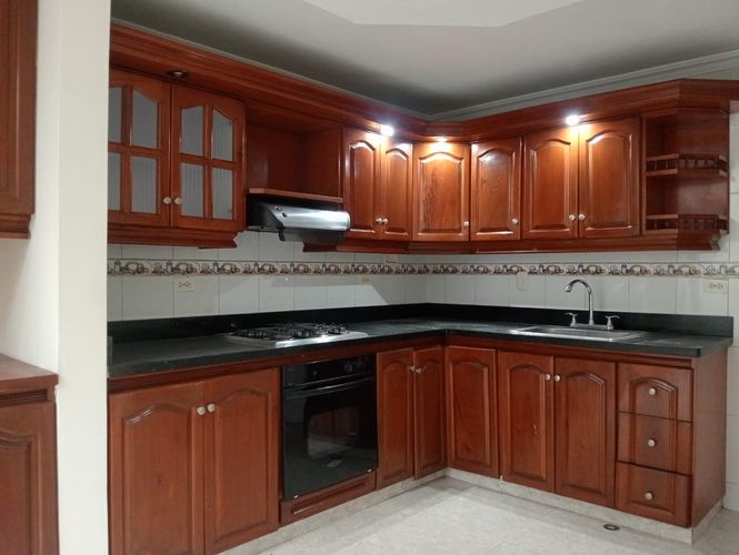 Oficina en arriendo en Laureles, Medellín, 335 m² · foto 3 de 19