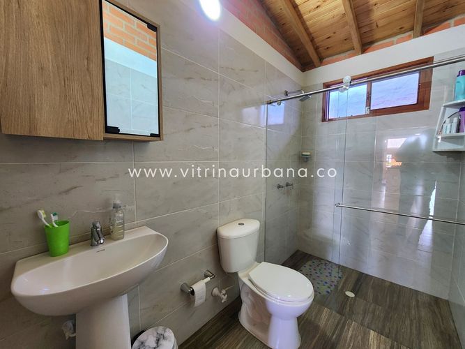 Casa de 3 alcobas en venta en Ruitoque, Piedecuesta, 225 m² · foto 12 de 24