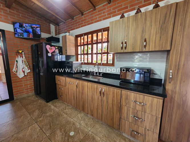 Casa de 3 alcobas en venta en Ruitoque, Piedecuesta, 225 m² · foto 6 de 24