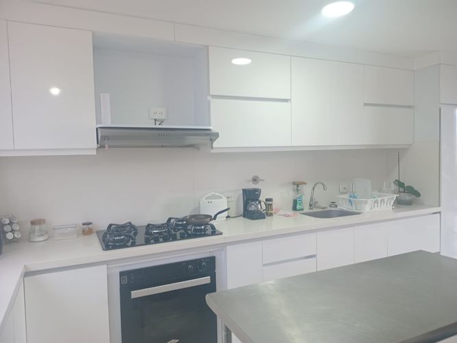 Apartamento de 4 alcobas en arriendo en El Poblado, Medellín, 167 m² · foto 5 de 17