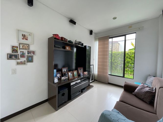 Casa de 3 alcobas en venta en Vía El Caimo, Armenia, 251 m² · foto 22 de 24