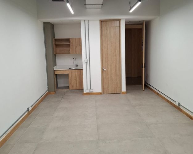Oficina en arriendo en Santa María De Los Ángeles, Medellín, 33 m² · foto 3 de 6
