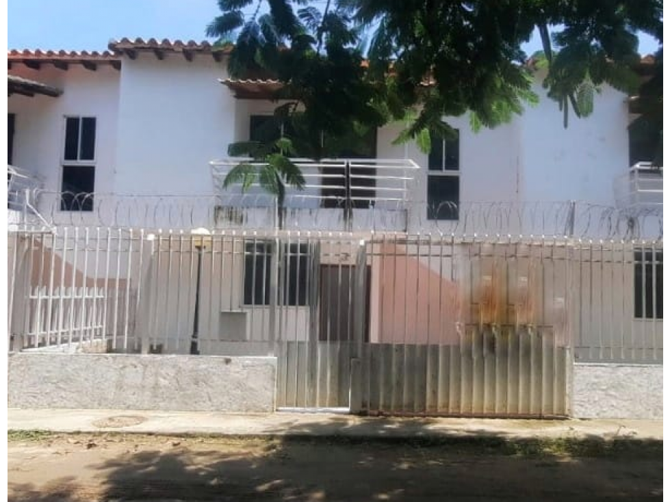 Casa en venta en Bello Horizonte, Santa Marta · foto 2 de 24