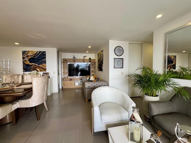 Apartamento de 3 alcobas en venta en Castropol, Medellín, 104 m² · foto 10 de 24