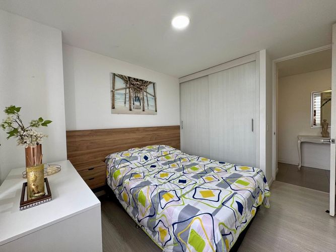 Apartamento de 3 alcobas en venta en Castropol, Medellín, 104 m² · foto 13 de 24