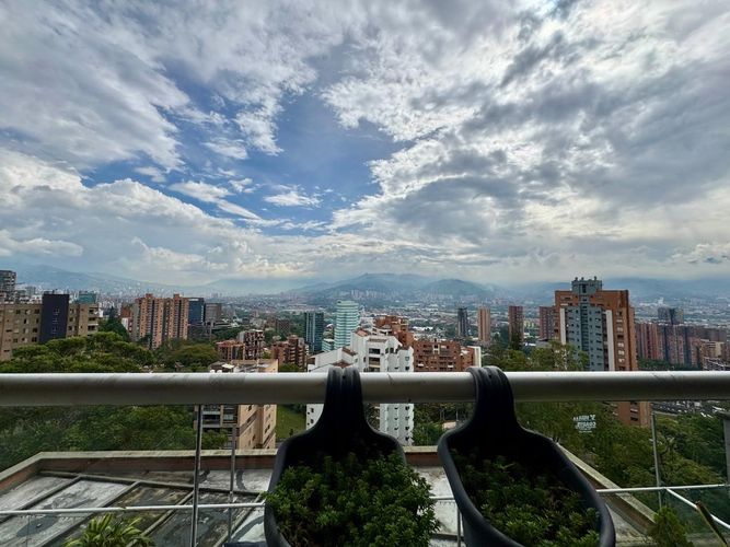 Apartamento de 3 alcobas en venta en Castropol, Medellín, 104 m² · foto 21 de 24