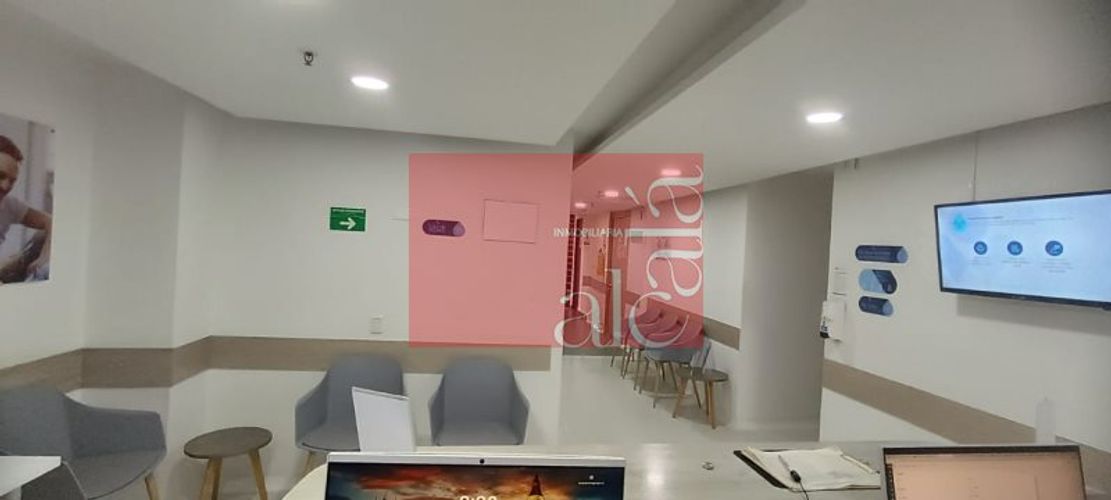 Oficina en arriendo en Zona Centro, Envigado, 112 m² · foto 3 de 24