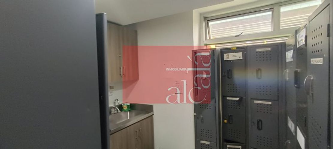 Oficina en arriendo en Zona Centro, Envigado, 112 m² · foto 7 de 24