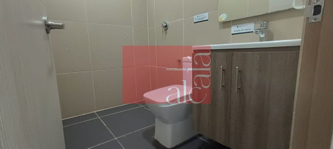 Oficina en arriendo en Zona Centro, Envigado, 112 m² · foto 12 de 24
