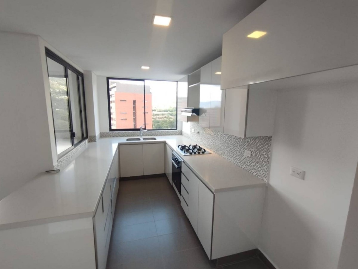 3BR Apartment in Loma de las brujas (130 m²)