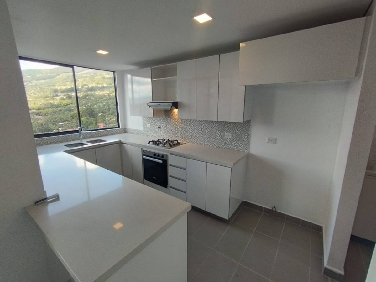 Apartamento en Arriendo en Loma de las brujas, Envigado - 4