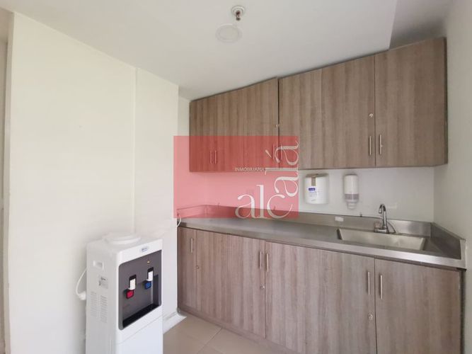 Oficina en arriendo en Las Vegas, Envigado, 78 m² · foto 3 de 11