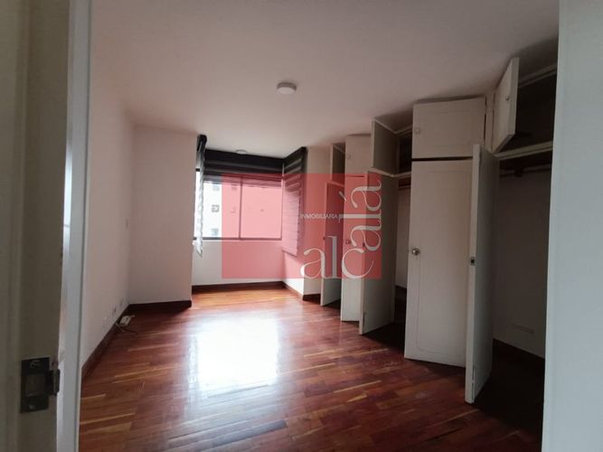 Apartamento de 3 alcobas en arriendo en Las Lomas, Medellín, 134 m² · foto 4 de 24