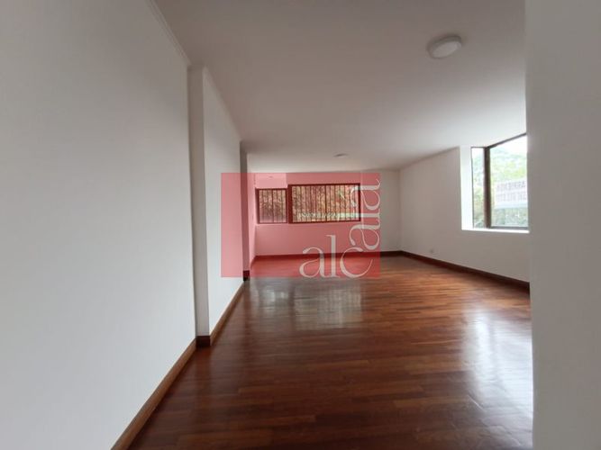 Apartamento de 3 alcobas en arriendo en Las Lomas, Medellín, 134 m² · foto 5 de 24