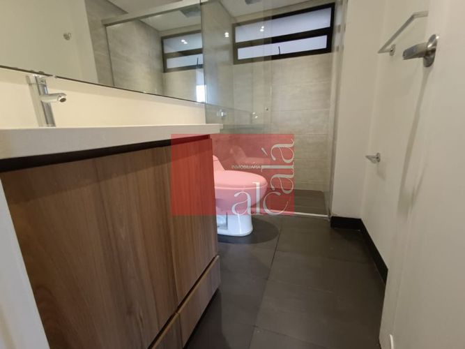 Apartamento de 3 alcobas en arriendo en Las Lomas, Medellín, 134 m² · foto 16 de 24