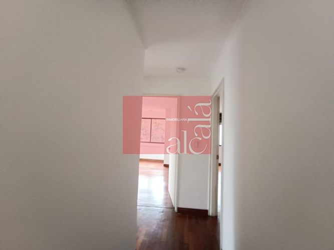 Apartamento de 3 alcobas en arriendo en Las Lomas, Medellín, 134 m² · foto 23 de 24