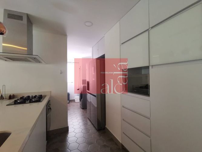 Apartamento de 2 alcobas en arriendo en El Diamante No. 2, Medellín, 74 m² · foto 11 de 22
