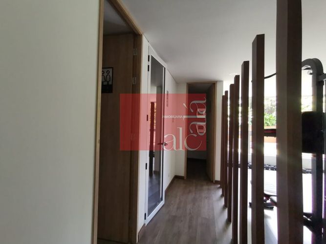 Apartamento de 2 alcobas en arriendo en El Diamante No. 2, Medellín, 74 m² · foto 20 de 22