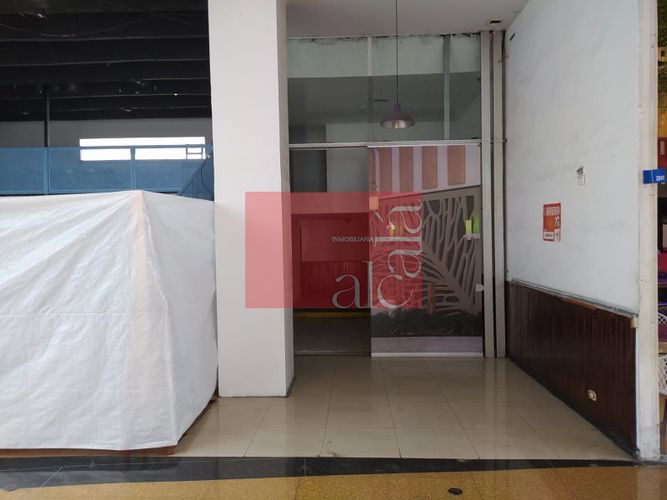 Local en arriendo en El Poblado, Medellín, 37 m² · foto 2 de 8