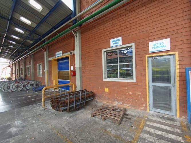 Bodega en arriendo en Cabañas, Bello, 4863 m² · foto 7 de 17