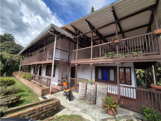 Casa de 7 alcobas en venta en San Antonio, Armenia, 394 m² · foto 15 de 18
