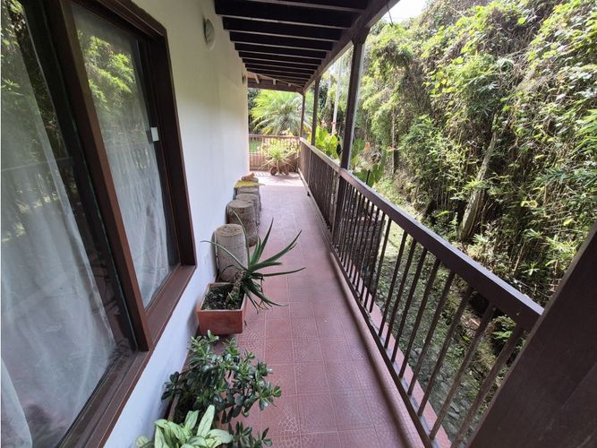 Casa de 7 alcobas en venta en San Antonio, Armenia, 394 m² · foto 16 de 18