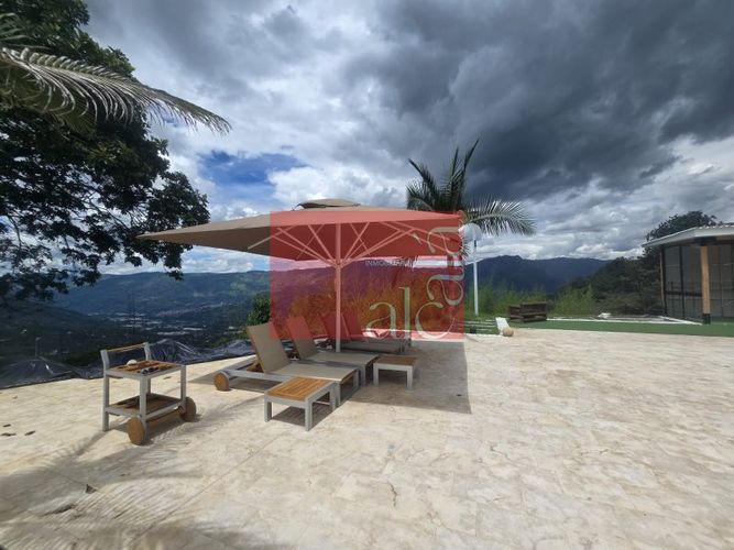 Finca en venta en Simon Bolivar Sb (Centro), Copacabana, 32000 m² · foto 2 de 10