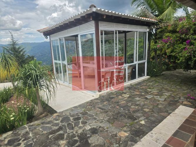 Finca en venta en Simon Bolivar Sb (Centro), Copacabana, 32000 m² · foto 3 de 10