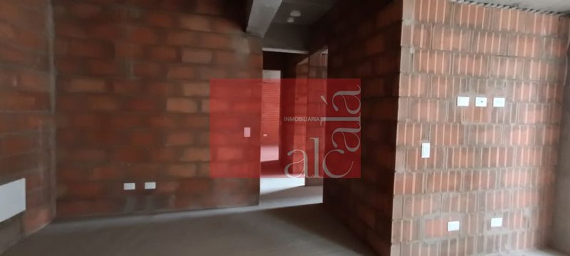 Apartamento de 3 alcobas en venta en Cabañas, Bello, 80 m² · foto 11 de 15
