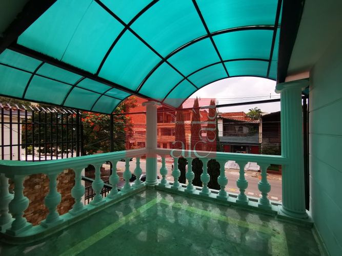 Casa de 6 alcobas en venta en Conquistadores, Medellín, 217 m² · foto 16 de 24