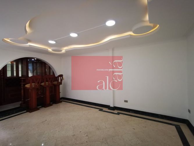 Casa de 6 alcobas en venta en Conquistadores, Medellín, 217 m² · foto 24 de 24