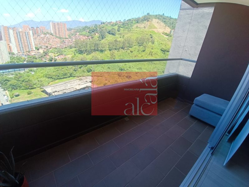 Apartamento en venta en Viviendas Del Sur, Itagüí · foto 2 de 9